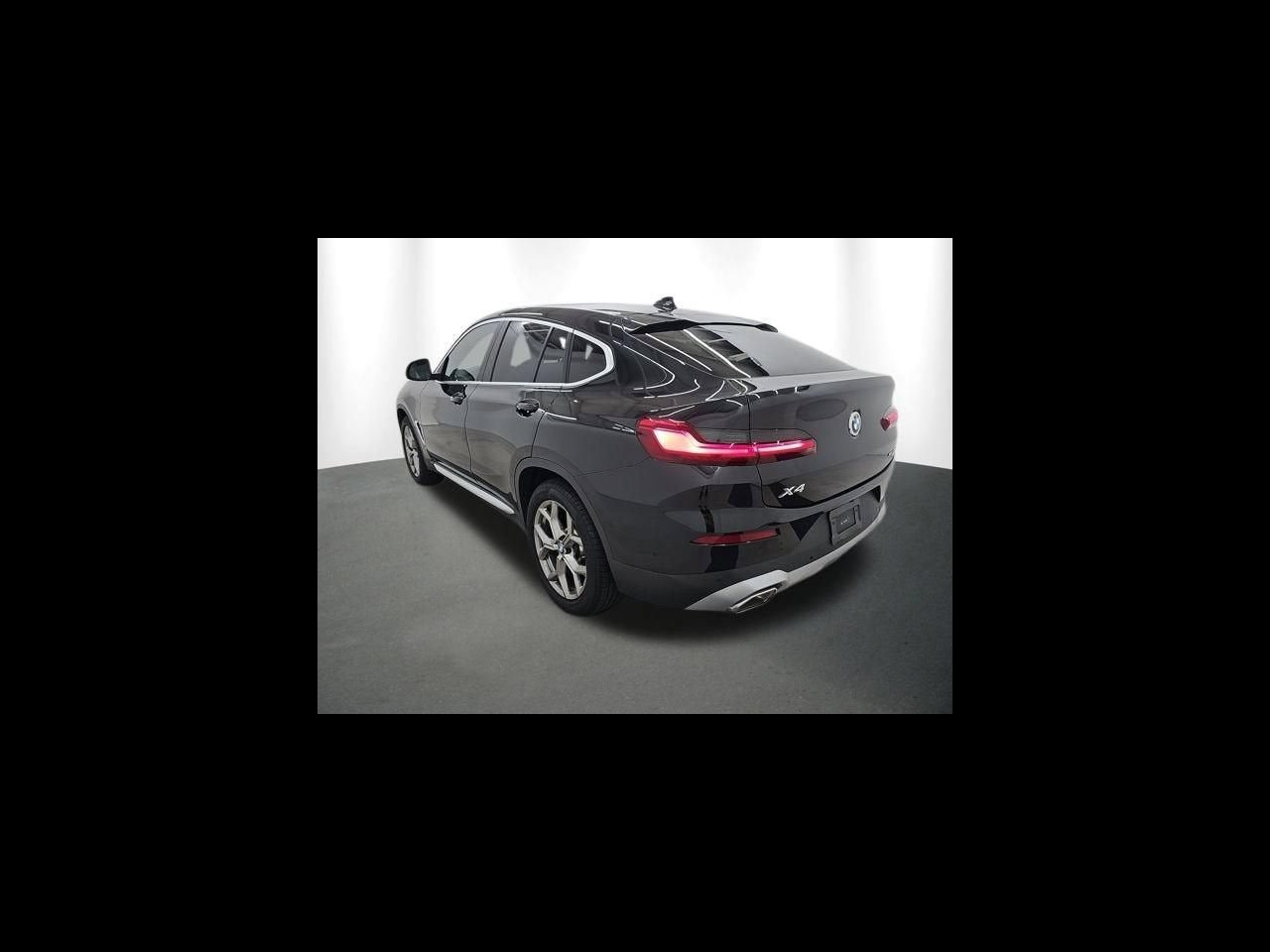 2025 BMW X4 xDrive30i