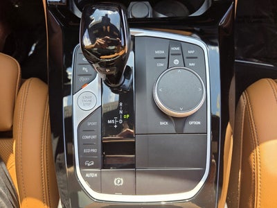 2025 BMW X4 xDrive30i