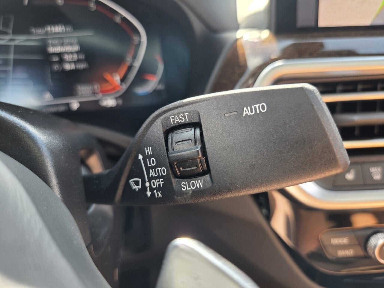 2025 BMW X4 xDrive30i