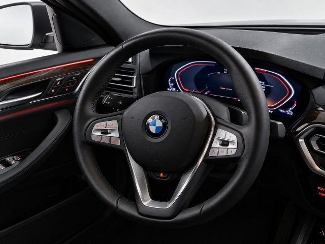 2025 BMW X4 xDrive30i