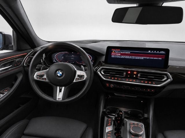 2025 BMW X4 xDrive30i