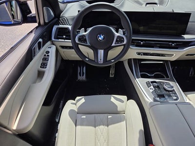 2026 BMW X7 M60i