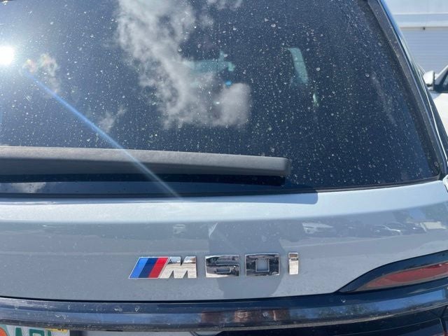 2024 BMW X7 M60i