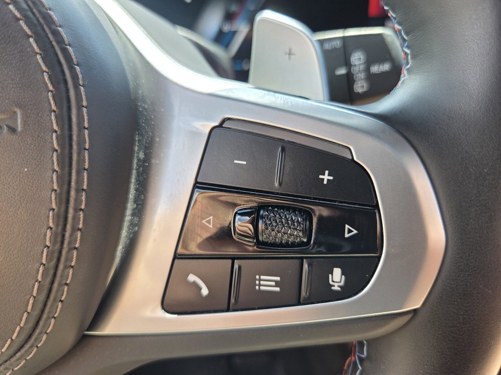 2024 BMW X5 M60i