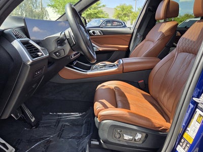 2024 BMW X5 M60i