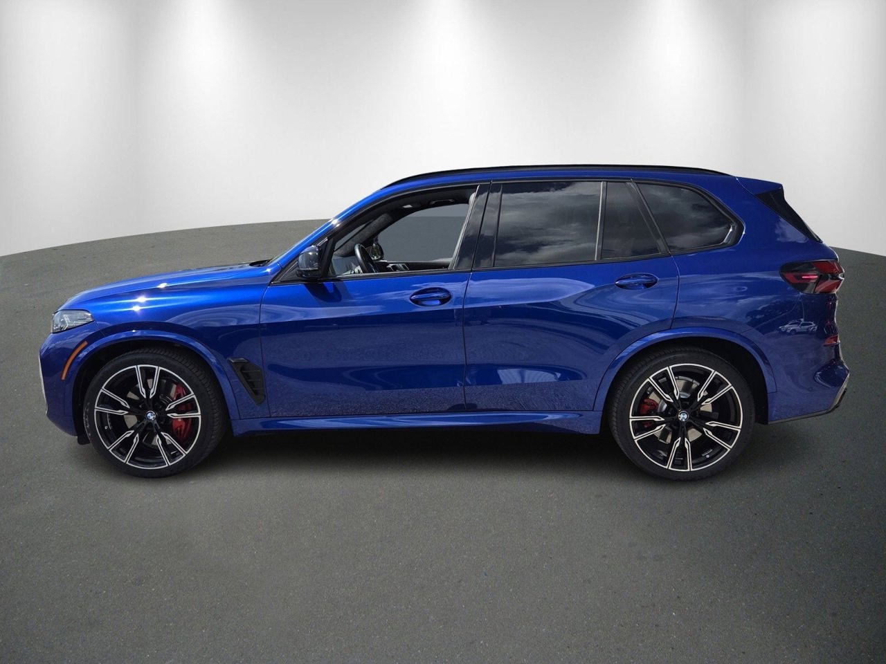 2024 BMW X5 M60i