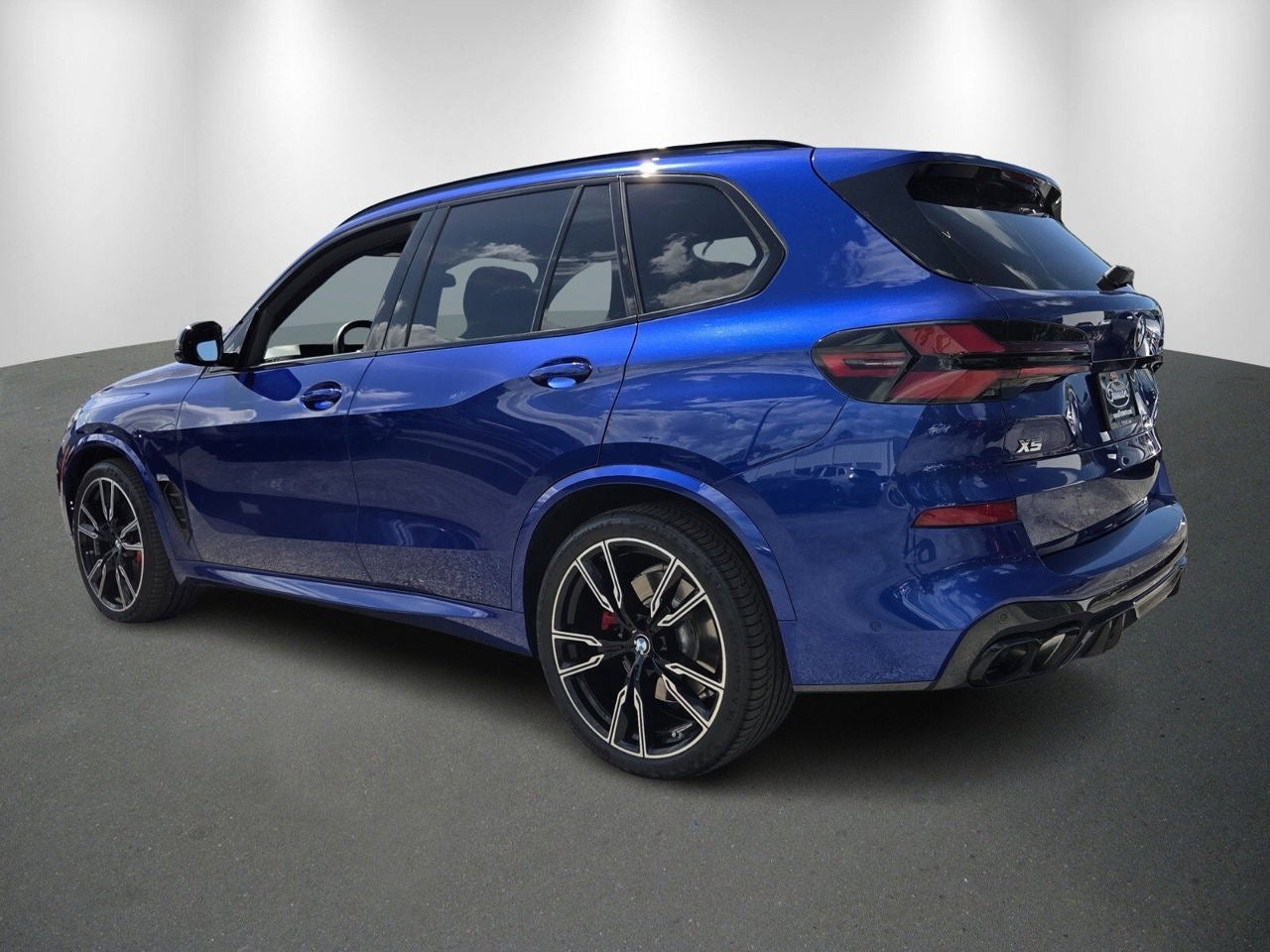 2024 BMW X5 M60i