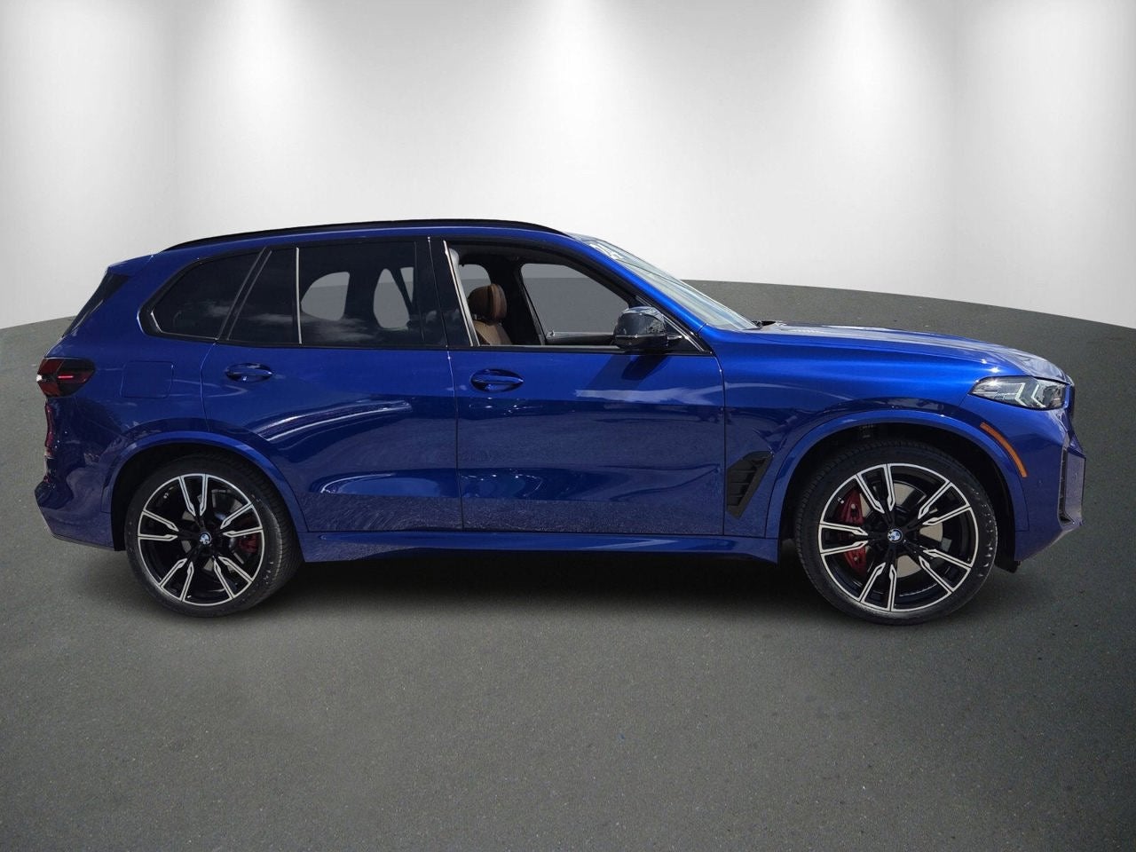 2024 BMW X5 M60i