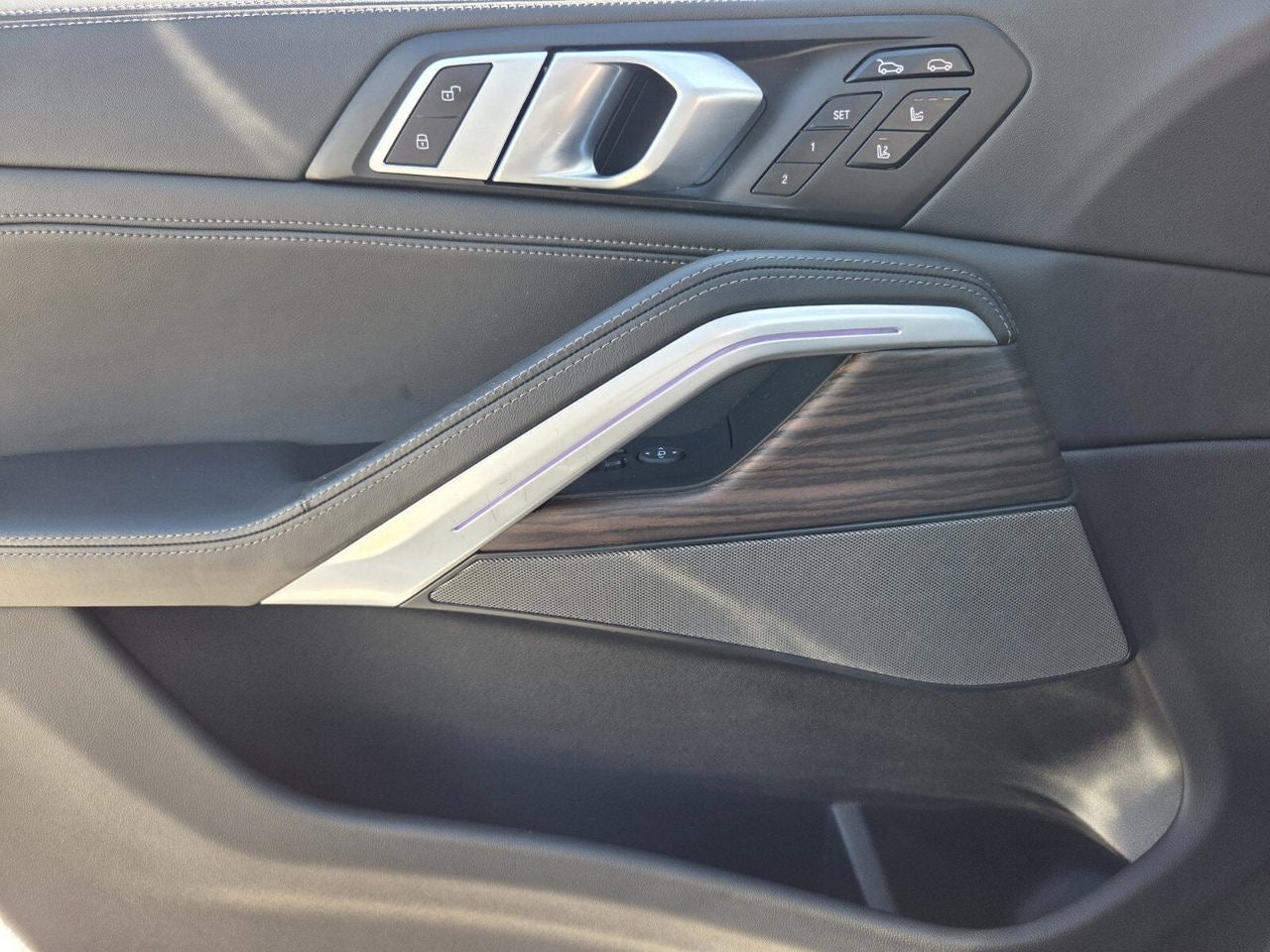 2024 BMW X6 xDrive40i