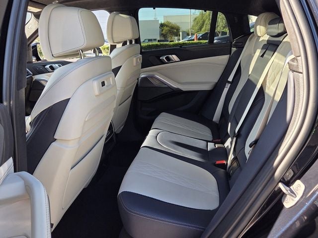 2023 BMW X6 xDrive40i