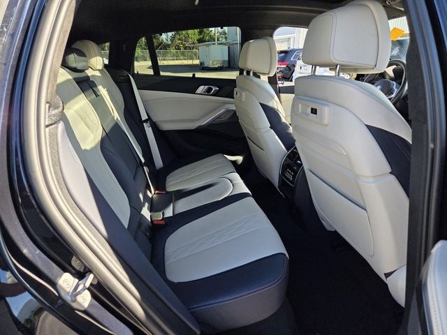 2023 BMW X6 xDrive40i
