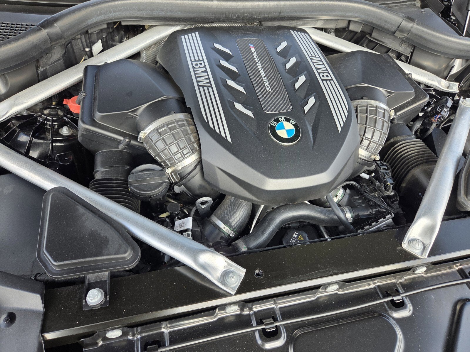 2023 BMW X6 M50i