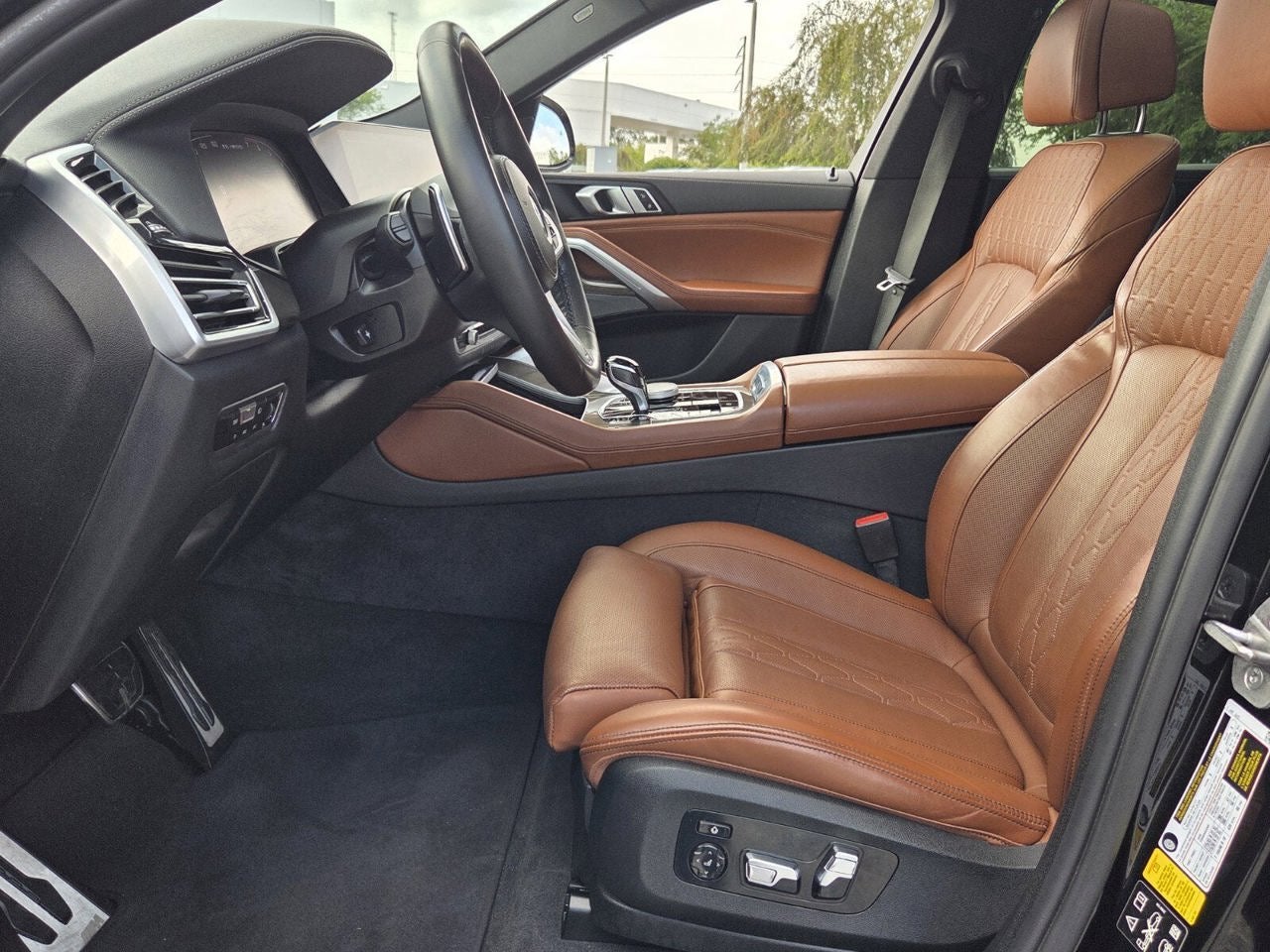 2023 BMW X6 M50i