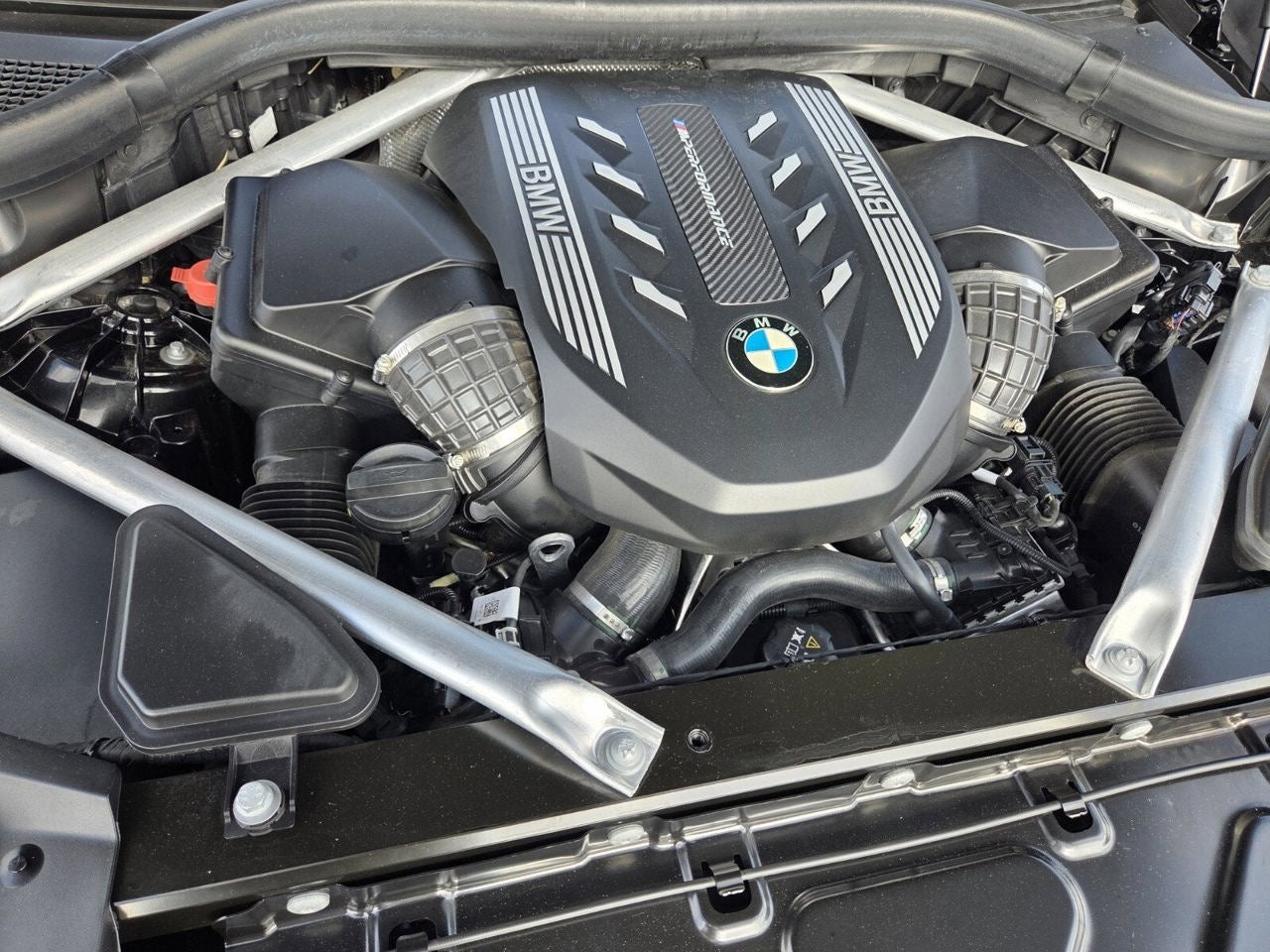 2023 BMW X6 M50i