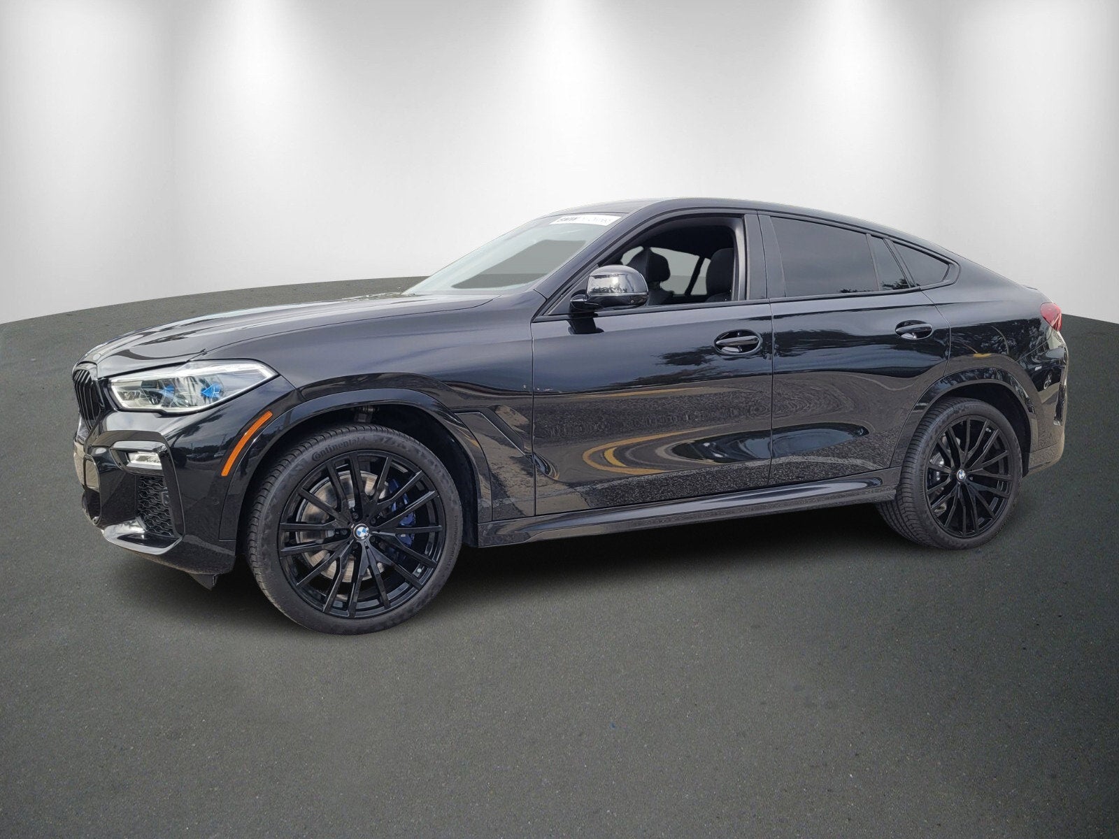 2021 BMW X6 M50i