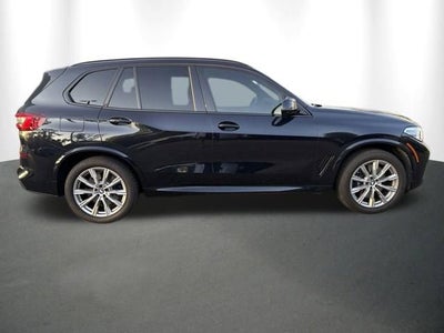 2023 BMW X5 M50i