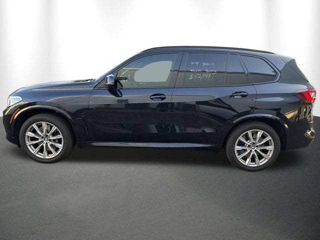 2023 BMW X5 M50i