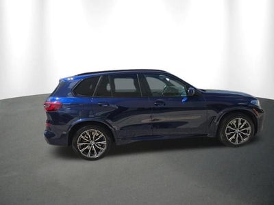 2023 BMW X5 M50i