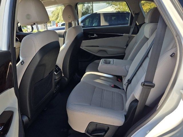 2018 Kia Sorento LX