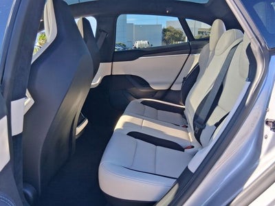 2025 Tesla Model S Plaid
