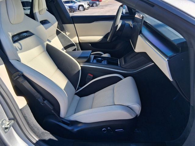 2025 Tesla Model S Plaid