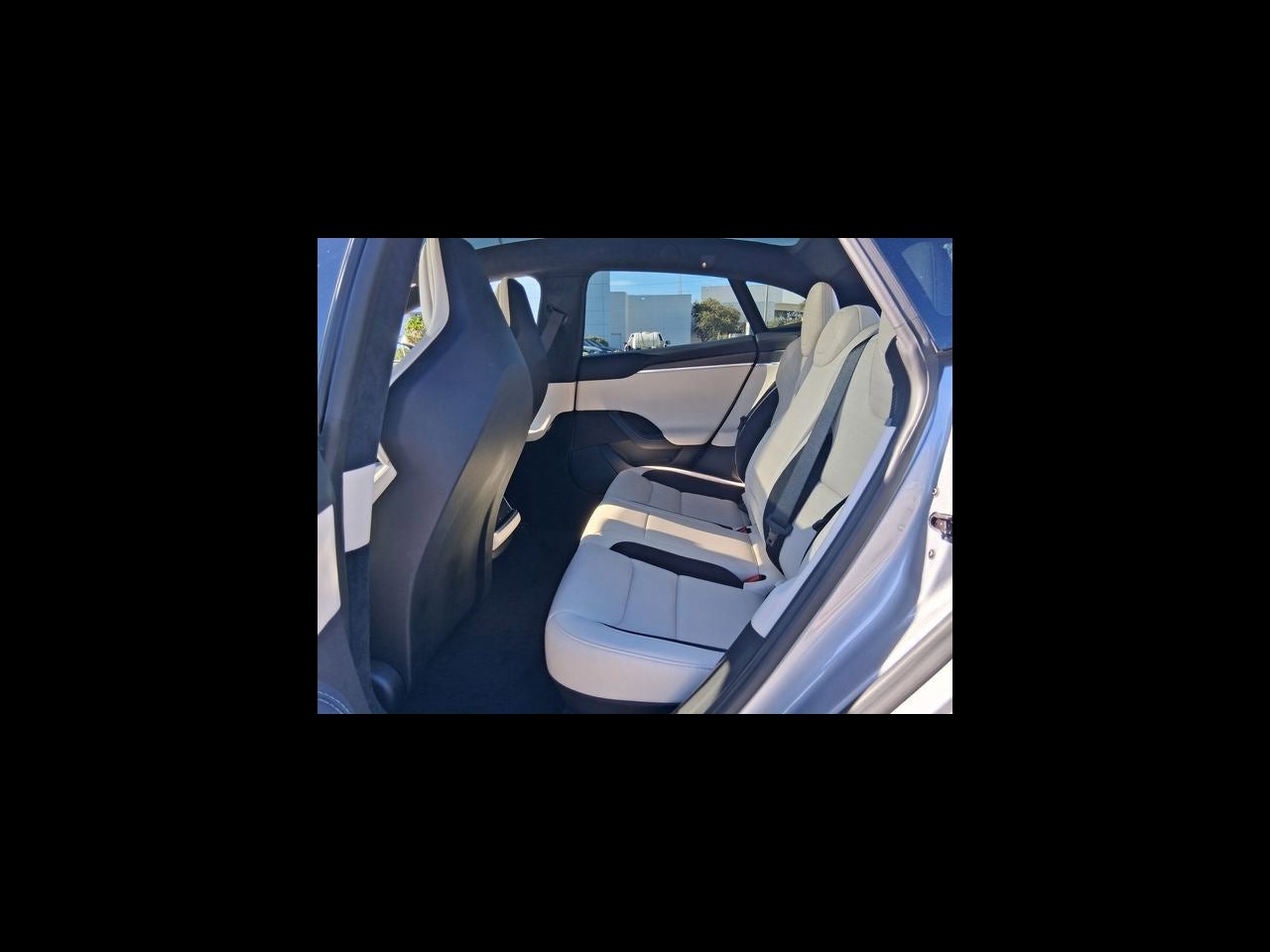 2025 Tesla Model S Plaid