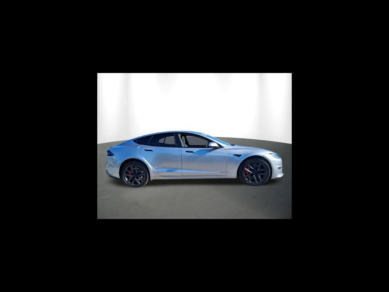 2025 Tesla Model S Plaid