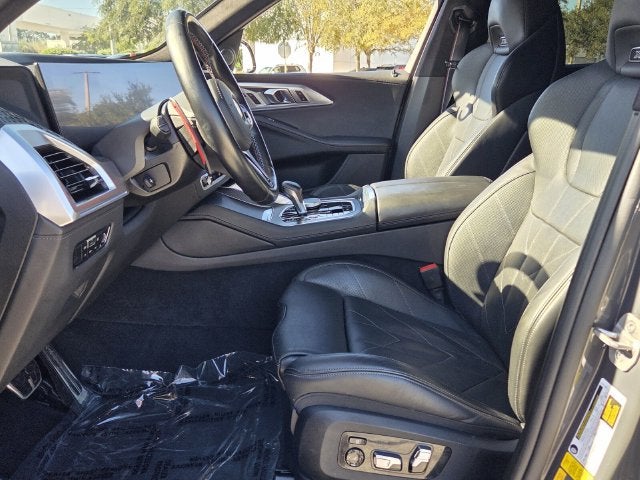 2023 BMW XM Base