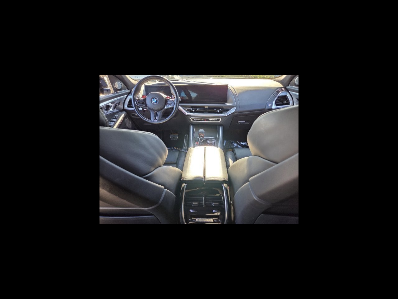 2023 BMW XM Base