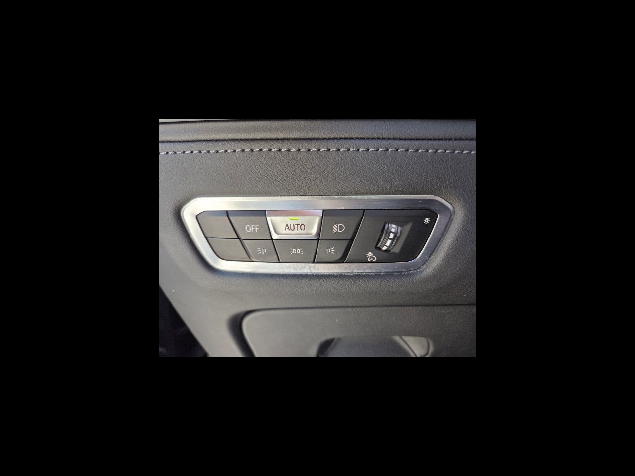 2023 BMW XM Base