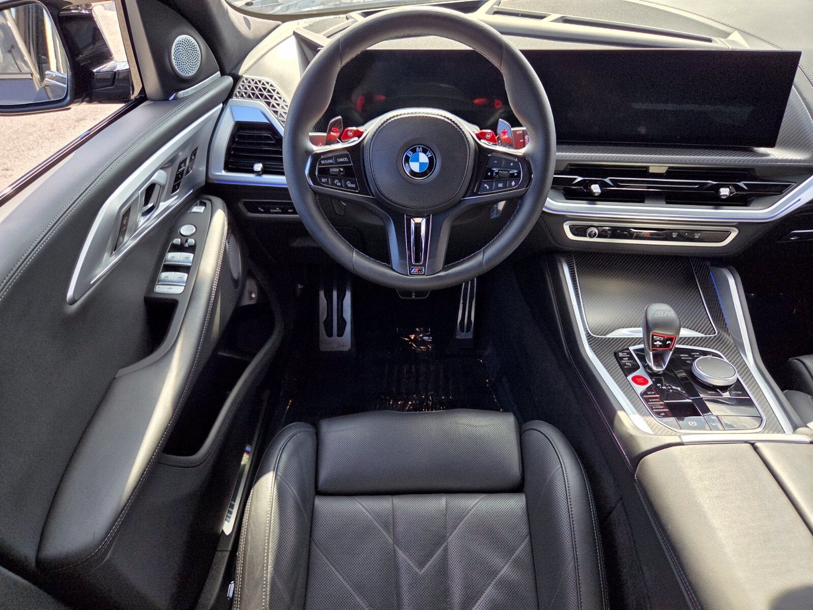 2024 BMW XM Base