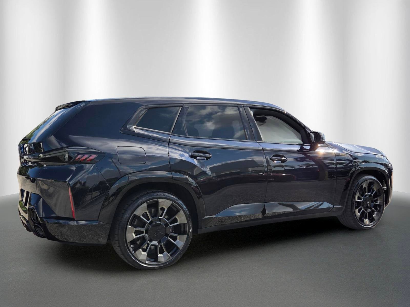 2024 BMW XM Base