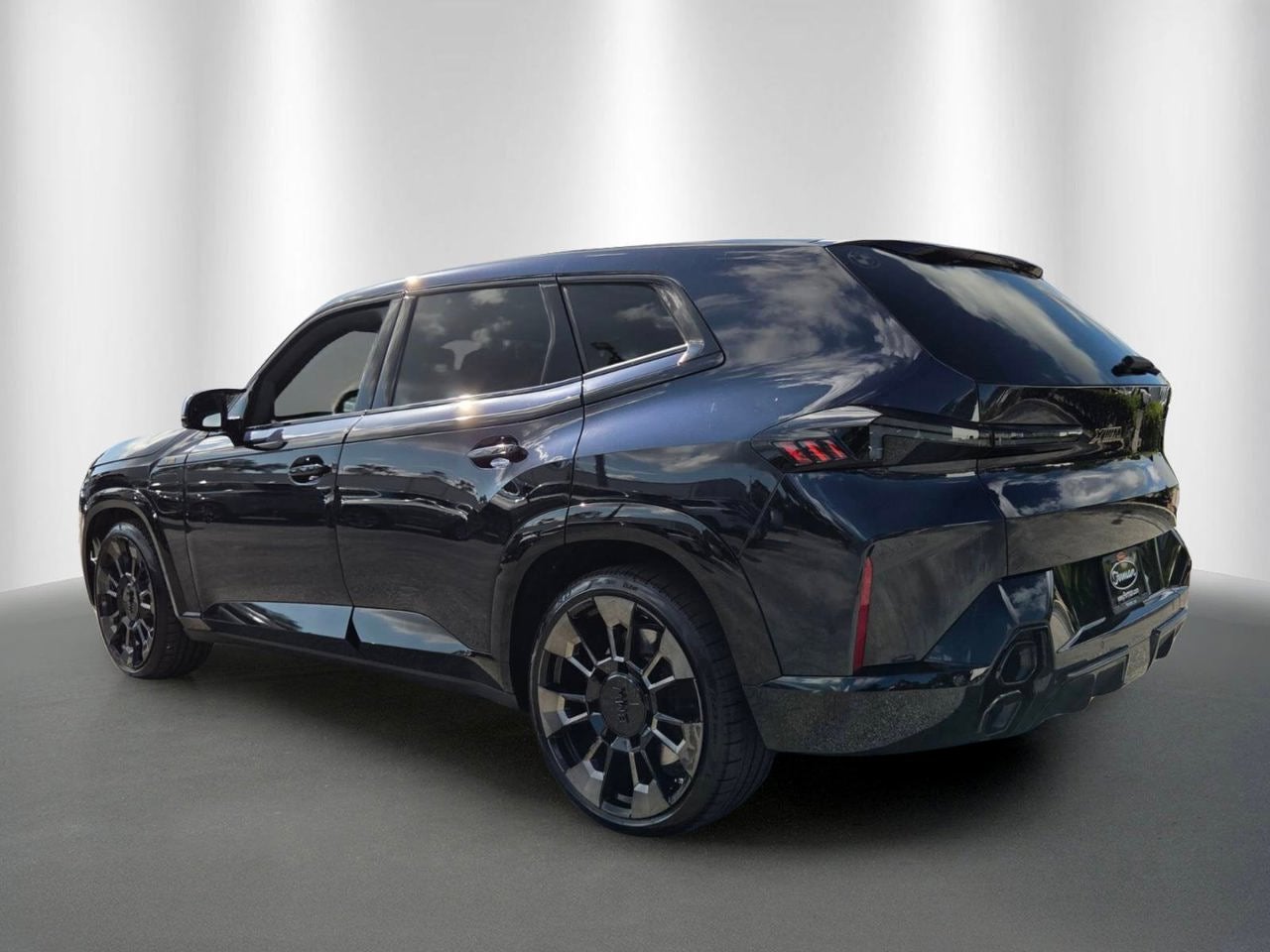 2024 BMW XM Base