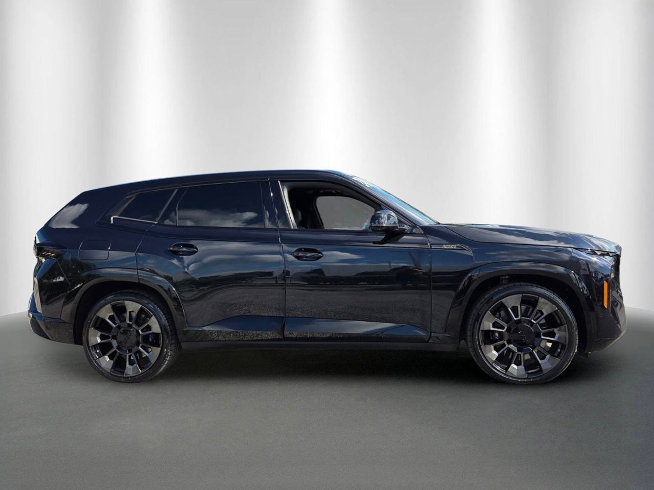 2024 BMW XM Base