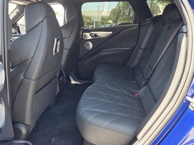 2024 BMW XM Base