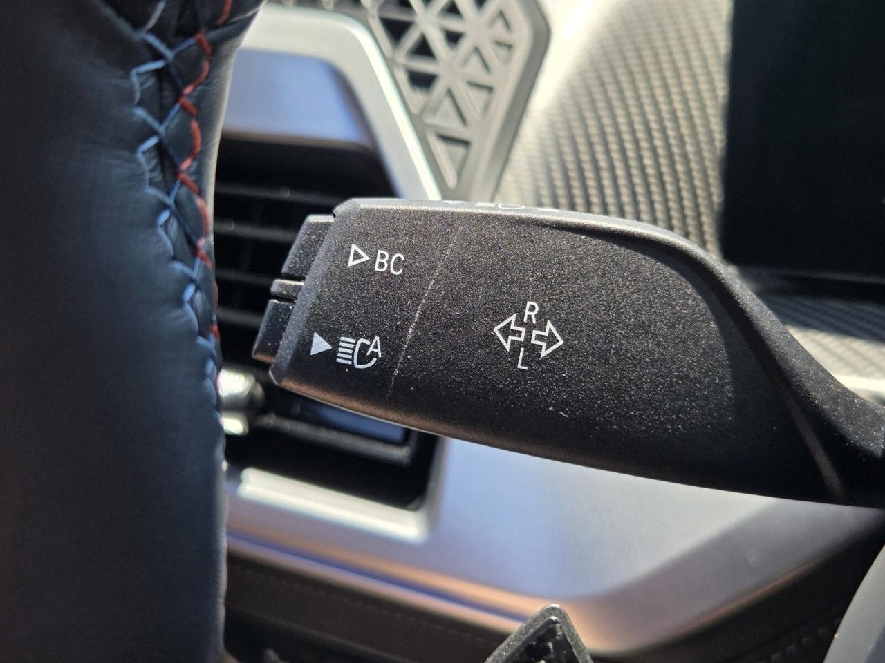 2024 BMW XM Base