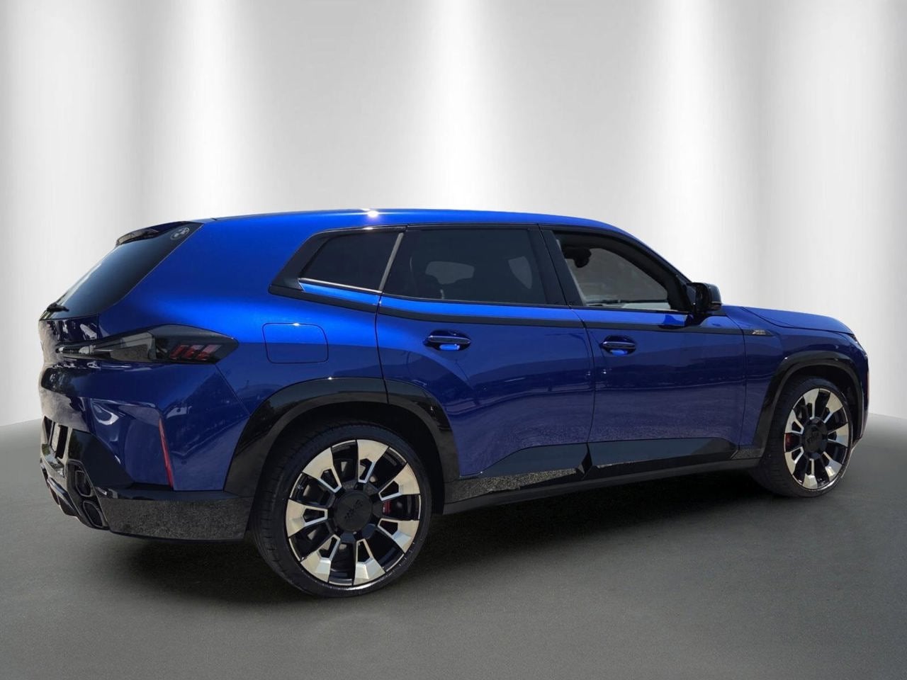 2024 BMW XM Base