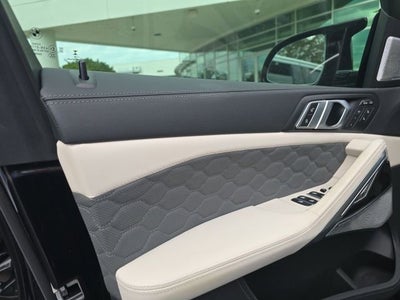 2025 BMW X6 M Base