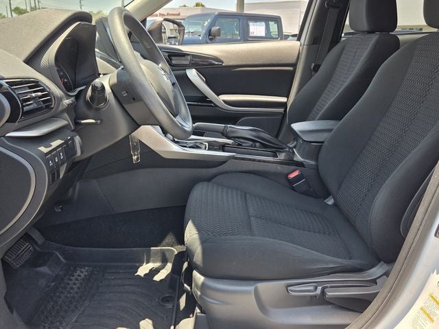 2023 Mitsubishi Eclipse Cross Base