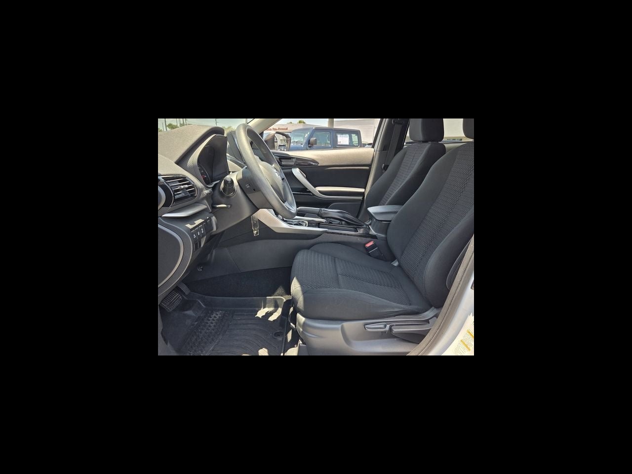 2023 Mitsubishi Eclipse Cross Base
