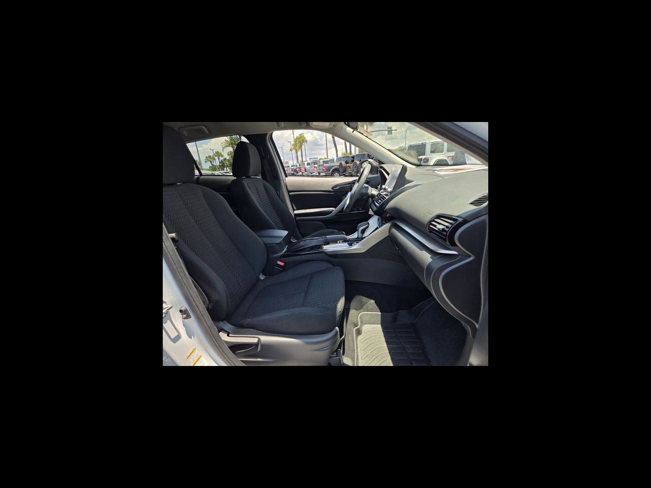 2023 Mitsubishi Eclipse Cross Base
