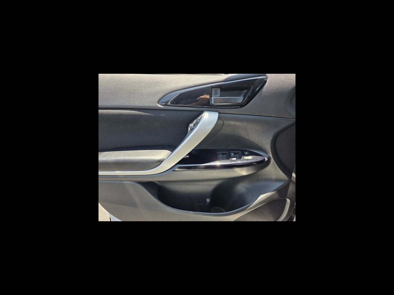 2023 Mitsubishi Eclipse Cross Base