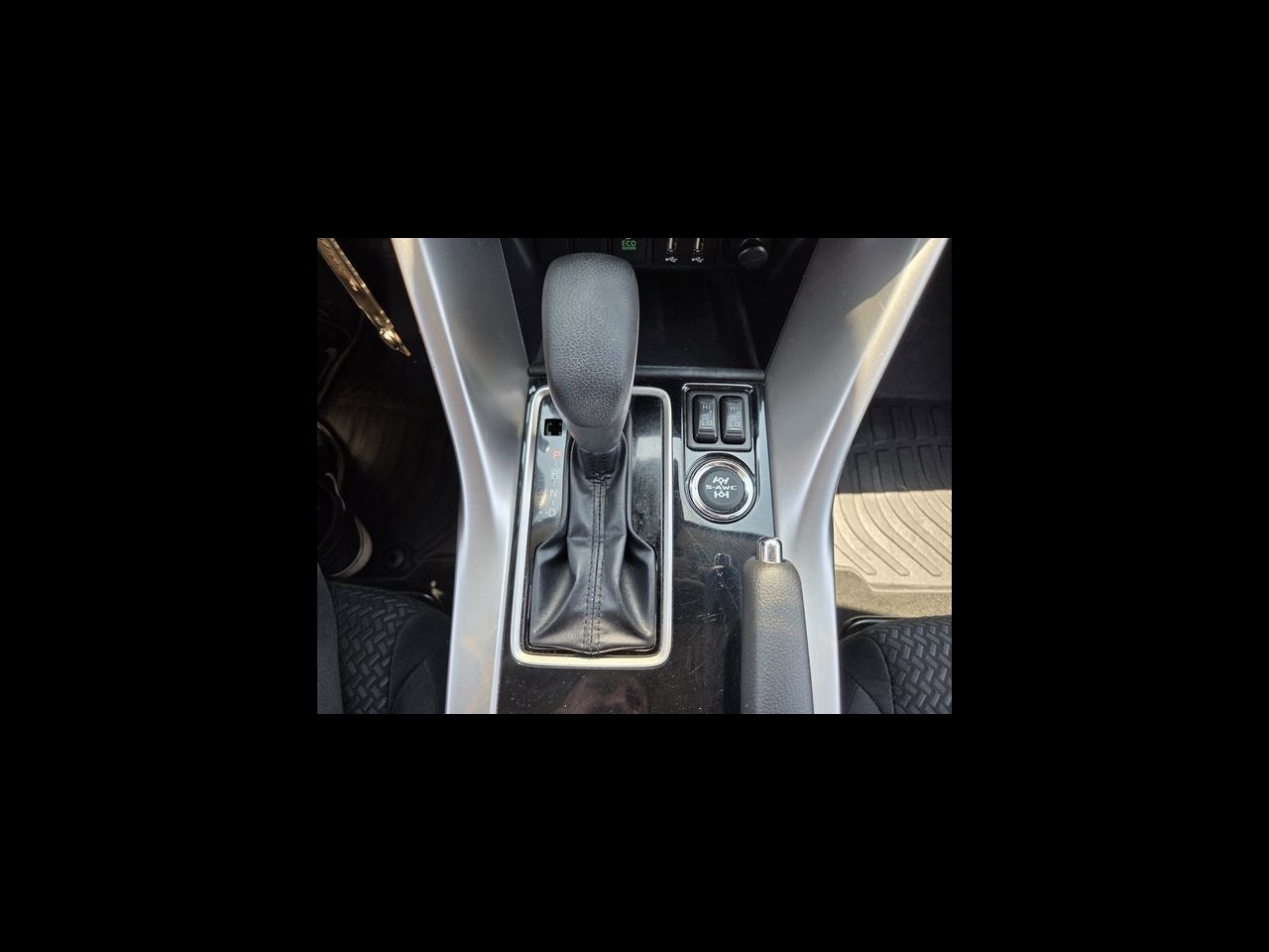 2023 Mitsubishi Eclipse Cross Base