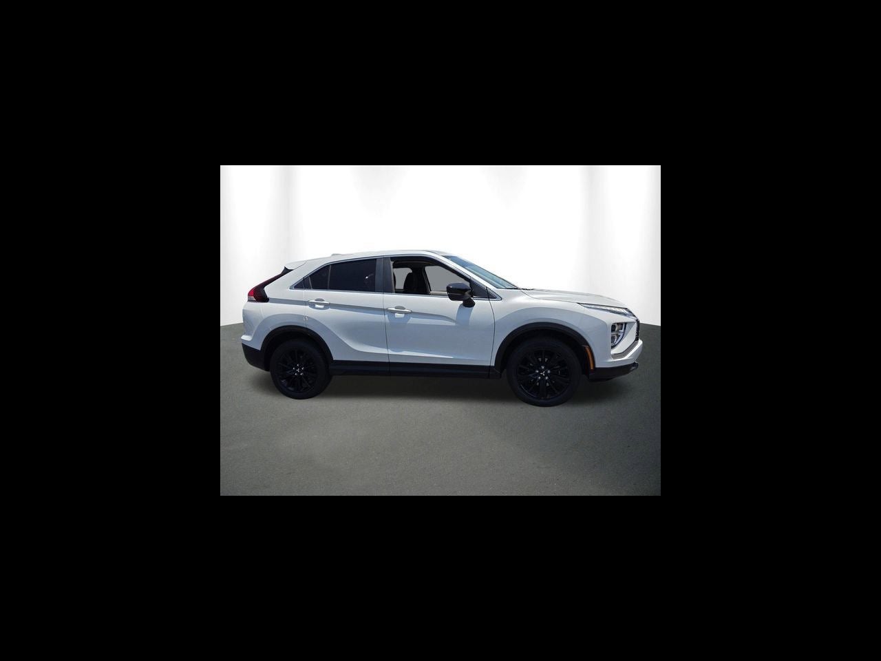 2023 Mitsubishi Eclipse Cross Base