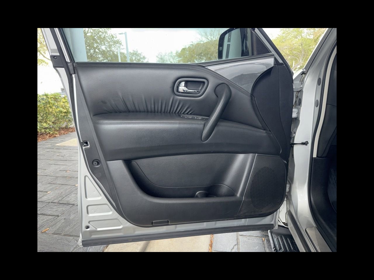 2022 Nissan Armada SV