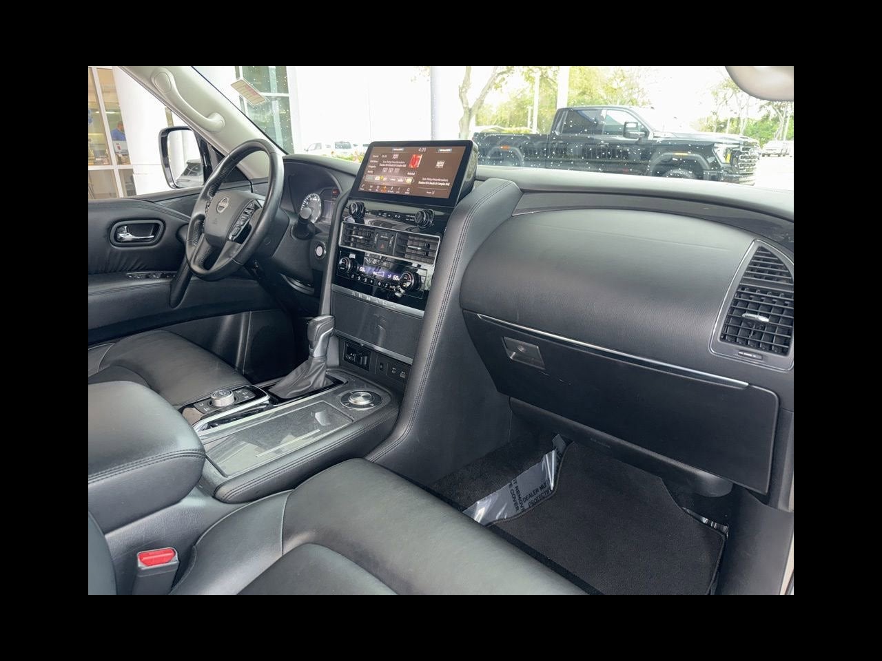 2022 Nissan Armada SV