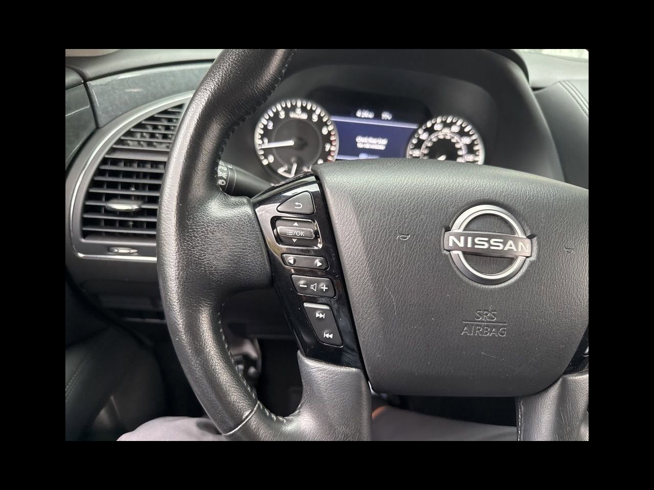 2022 Nissan Armada SV