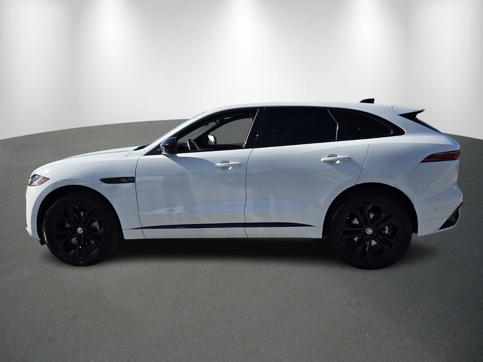 2026 Jaguar F-PACE R-Dynamic S