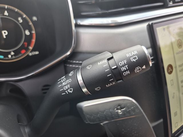 2024 Jaguar F-PACE P400 R-Dynamic S