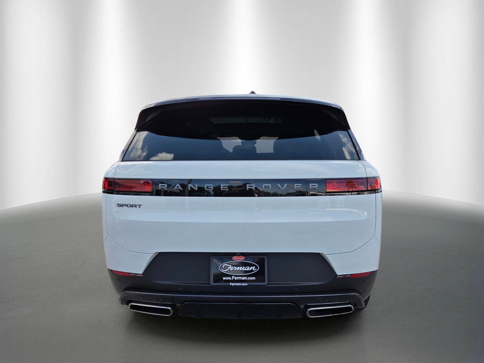 2026 Land Rover Range Rover Sport SE